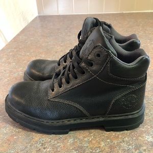 Men’s Size 10 Doc Martens boots in black leather